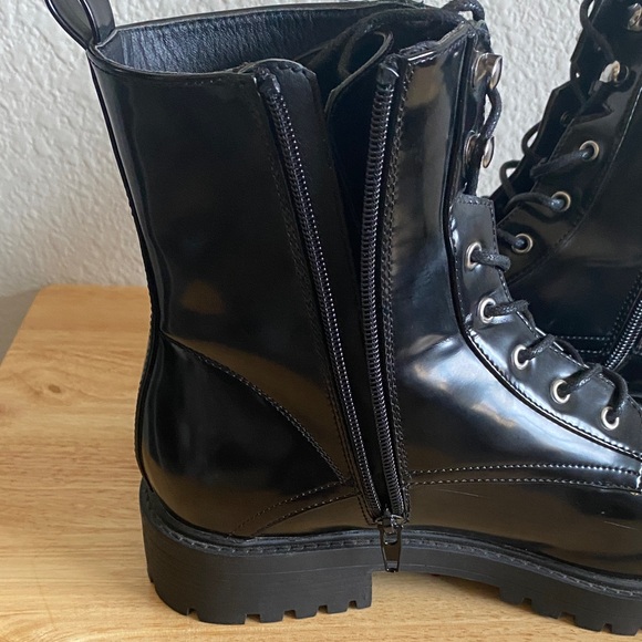 Wild Diva Black Lace-Up Women's Combat Boots - Picture 6 of 9